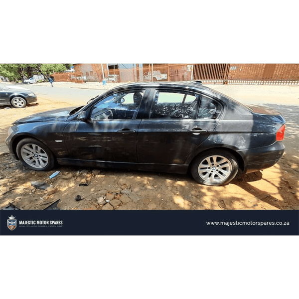 2005 BMW 320i E90