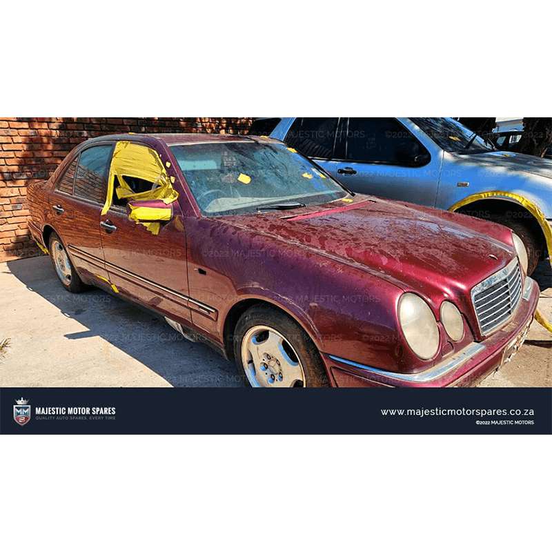 1998 MERCEDES-BENZ E32 W210