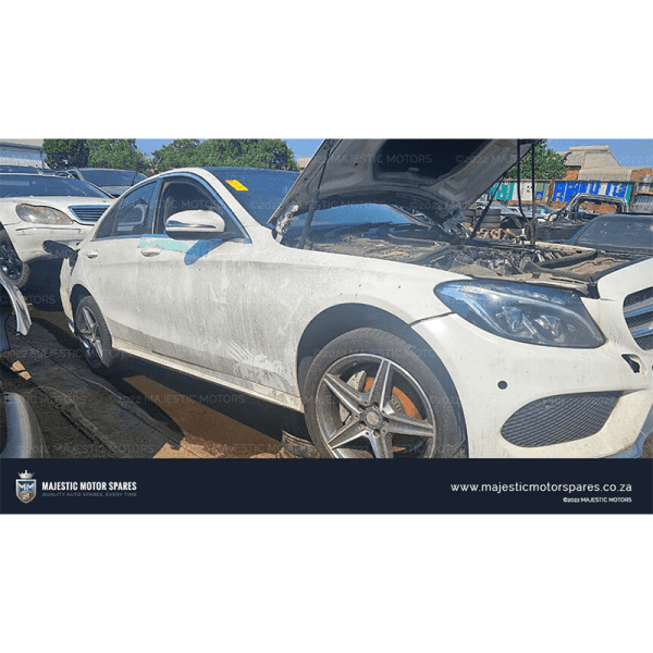 2015 MERCEDES-BENZ C200