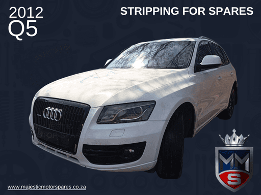 2012 AUDI Q5 STRIPPING FOR SPARES