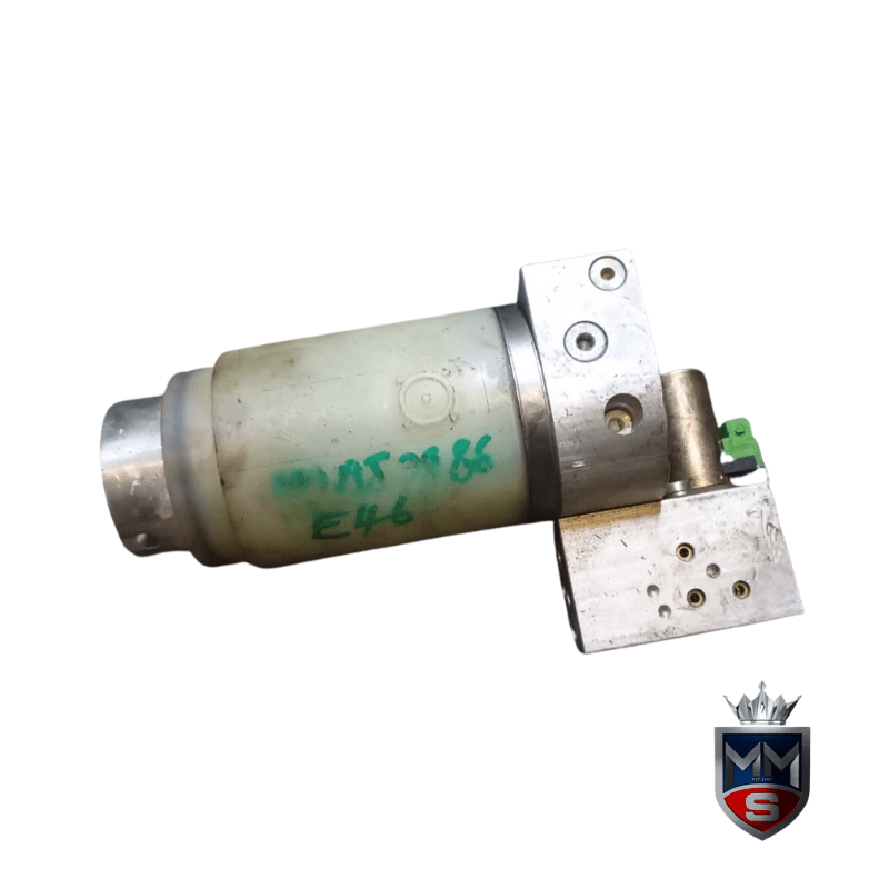 BMW M4 F83 Roof Pump Motor – Used