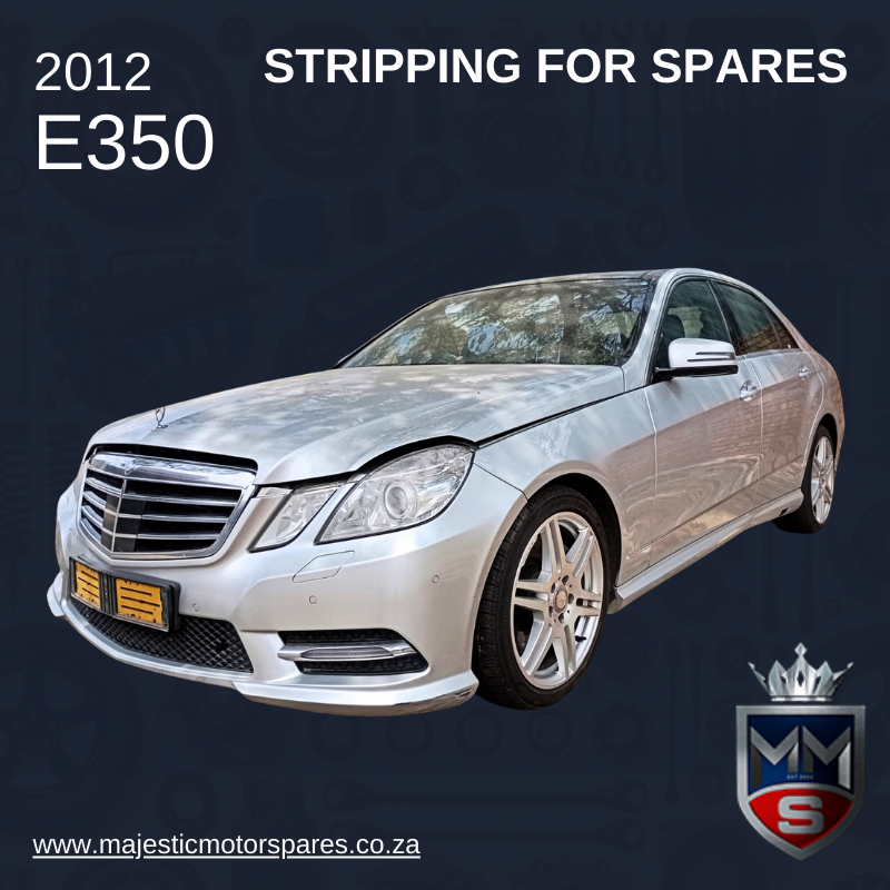 2012 MERCEDES E350 W212 STRIPPING FOR SPARES