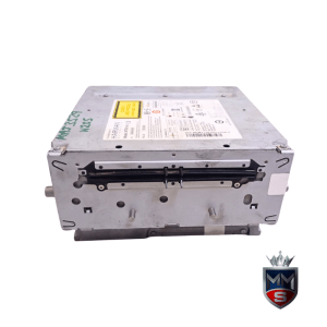 Mercedes W205 radio unit – Used