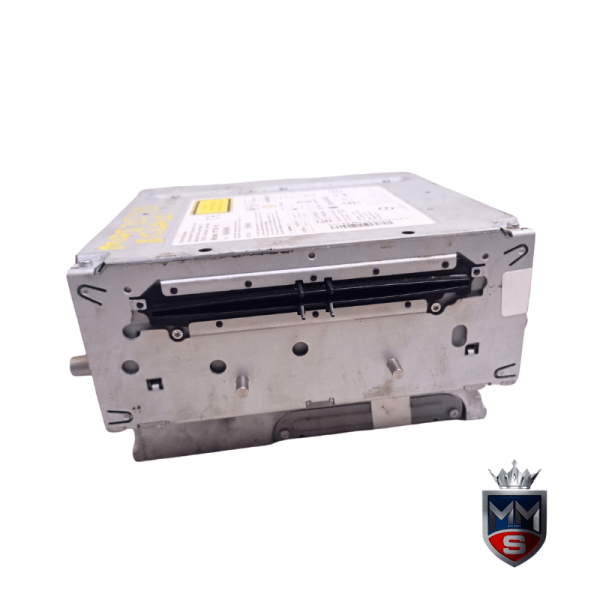 Mercedes X350d W470 radio – Used