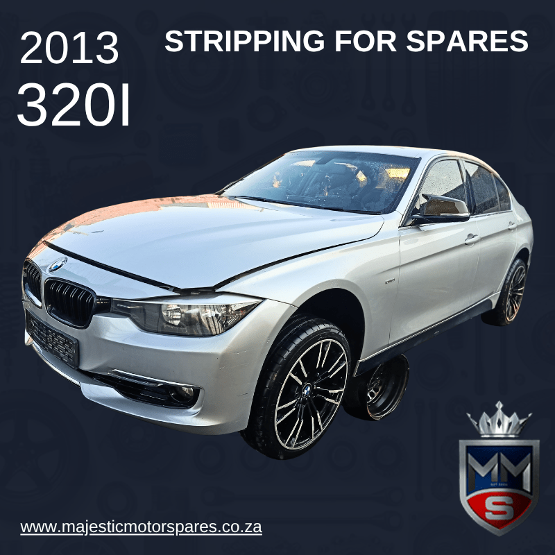2013 BMW 320I F30 SEDAN STRIPPING FOR SPARES
