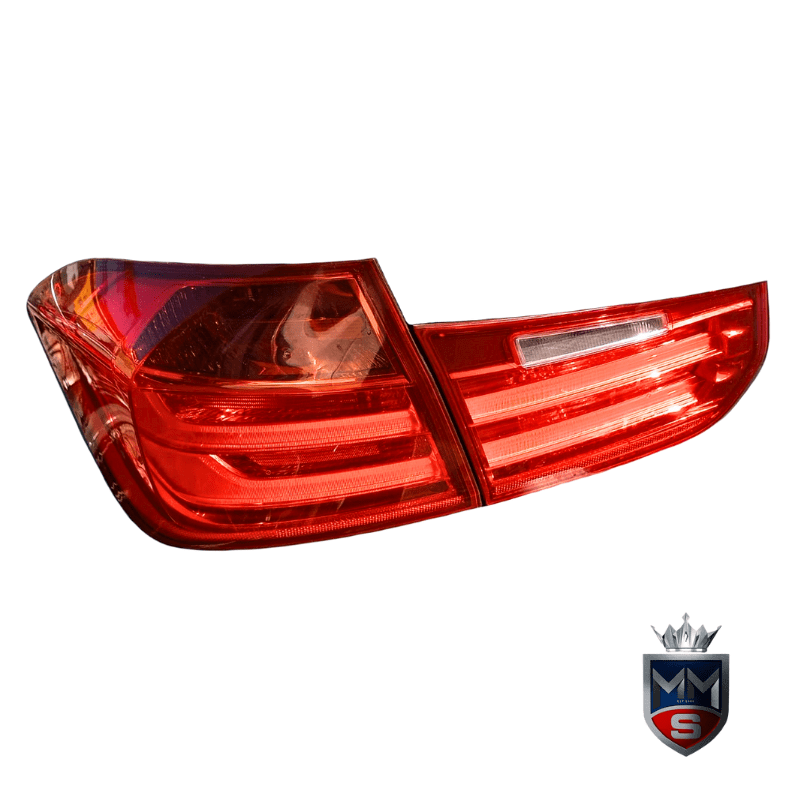 2013 BMW 320i Sedan F30 Tail Lights – Used