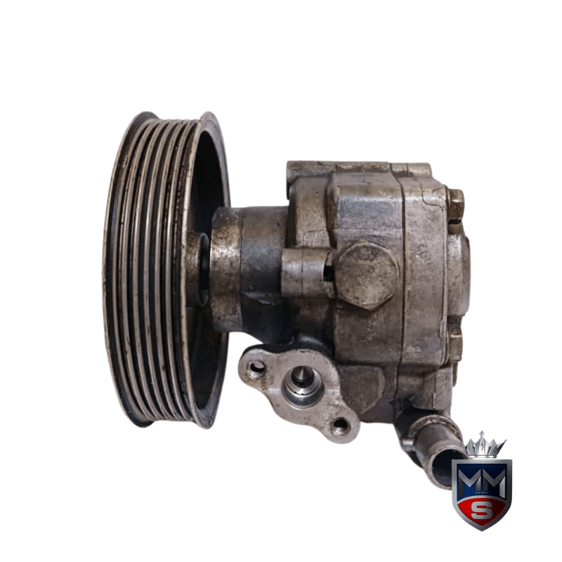 Audi A4 B8 steering pump - used